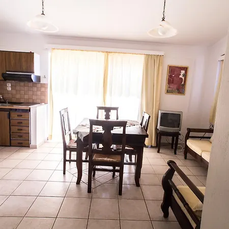 Rokas Village Skhoínos
